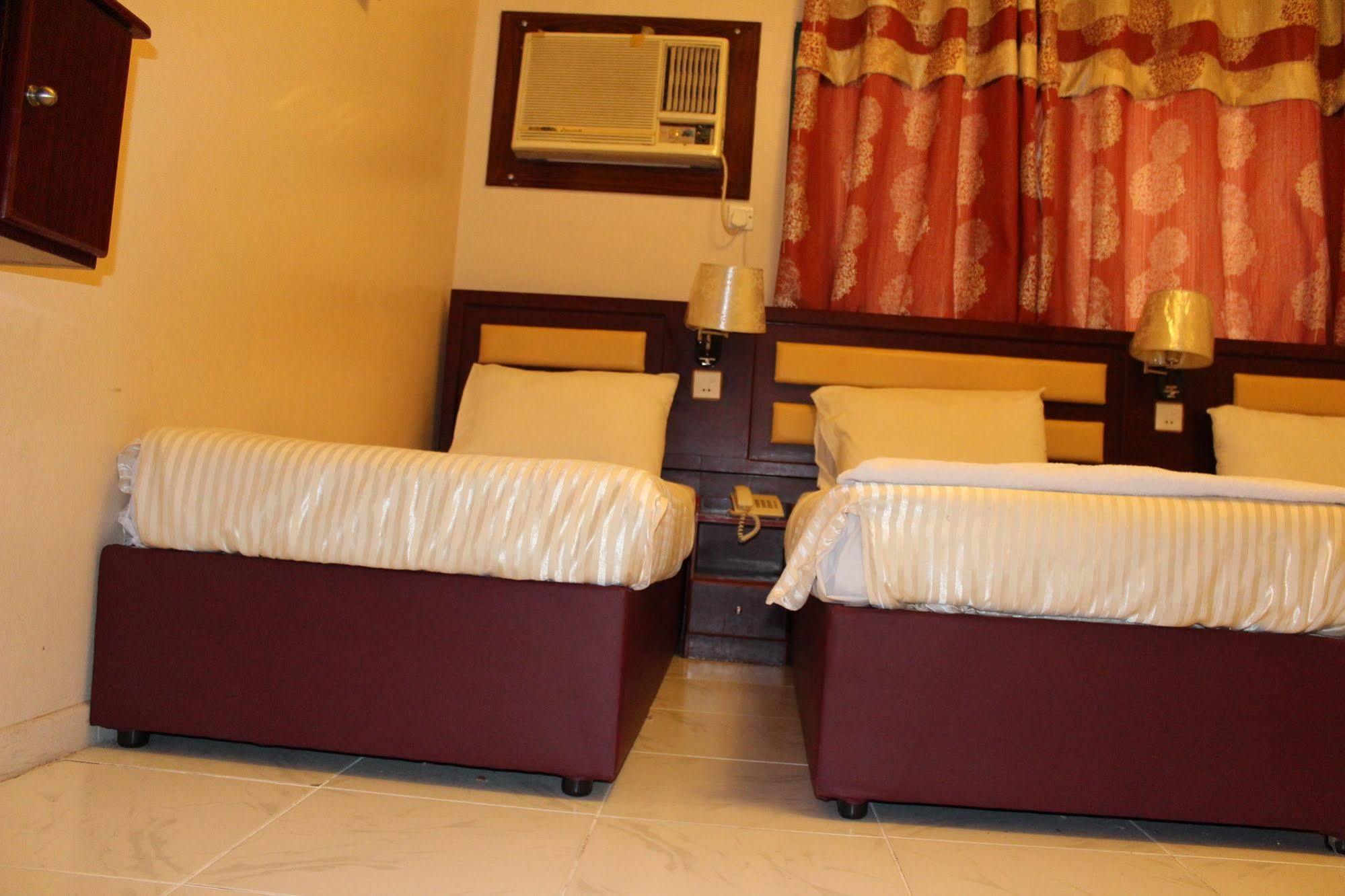 Sutchi Hotel Ντουμπάι Εξωτερικό φωτογραφία