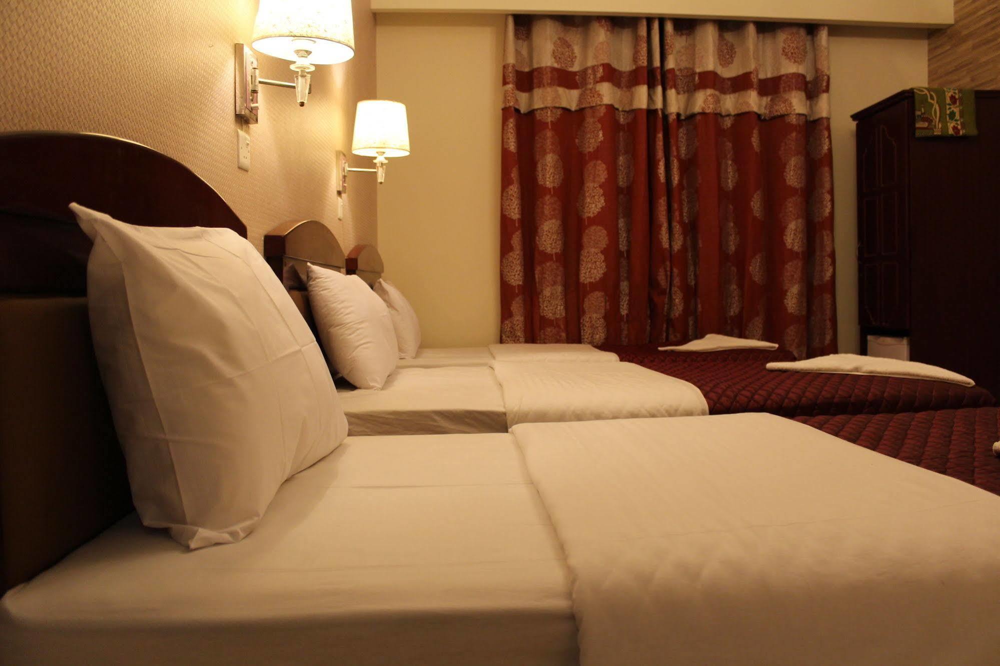 Sutchi Hotel Ντουμπάι Εξωτερικό φωτογραφία